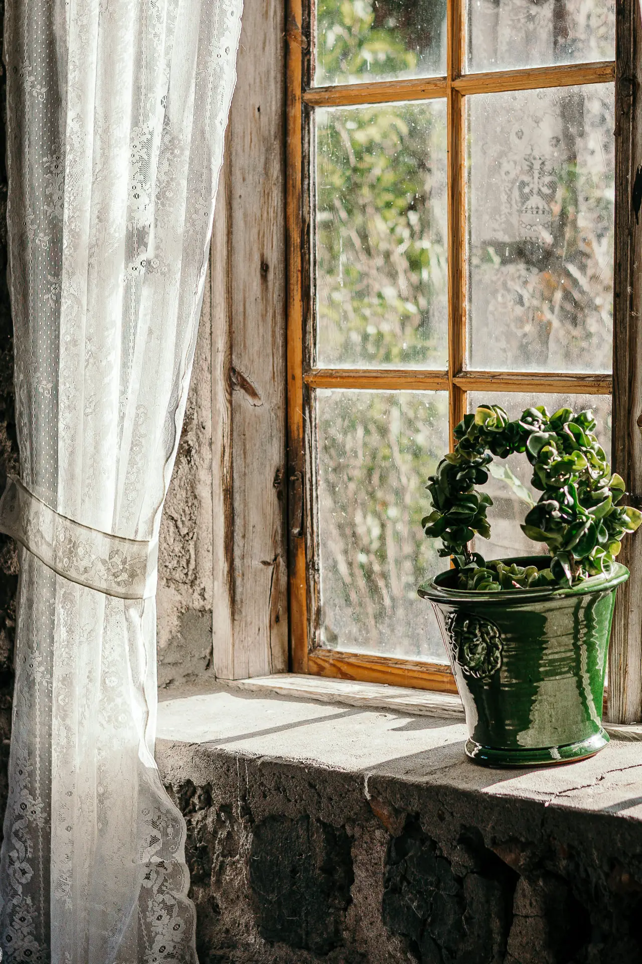 Omtag till Spetsgardin Salsgardinen i fönster, Gysinge