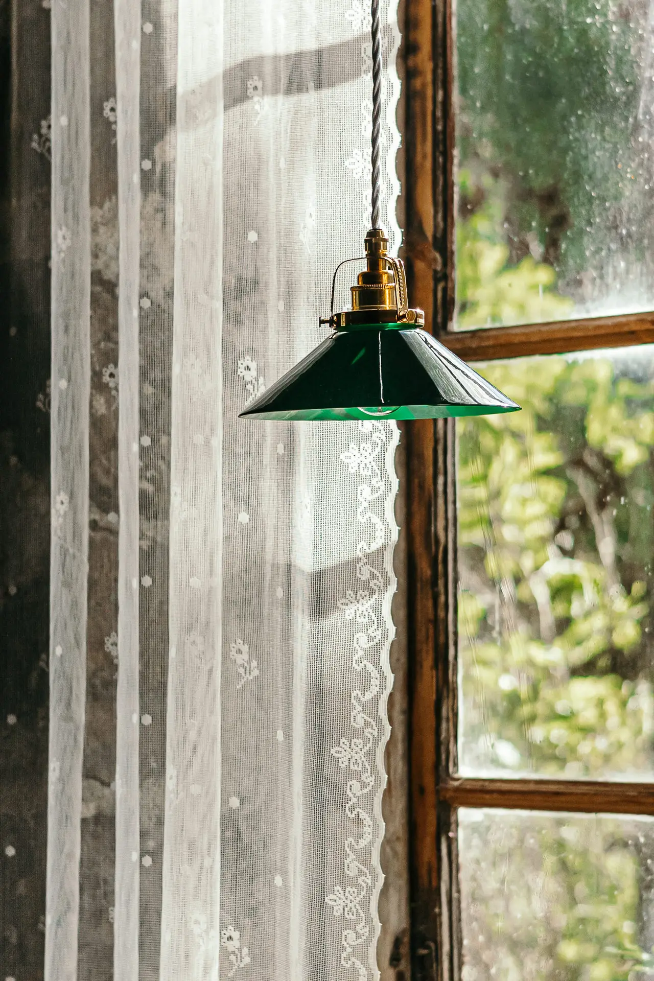 Grön Skomakarlampa i fönster, Gysinge