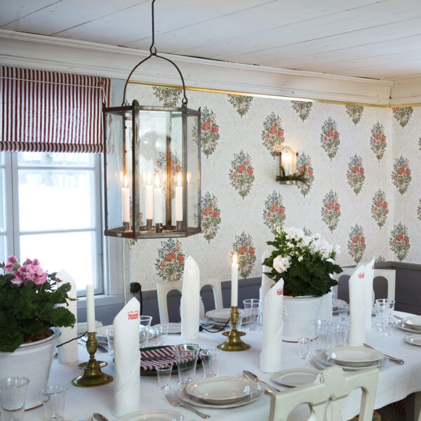 Wallpaper sample Storkkammeraren white - Image 4