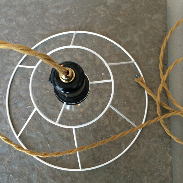 Shade stand for floor lamp - Image 4