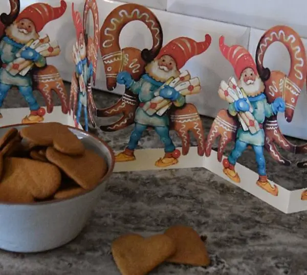 Pappersrader pepparkaksbock - Bild 2